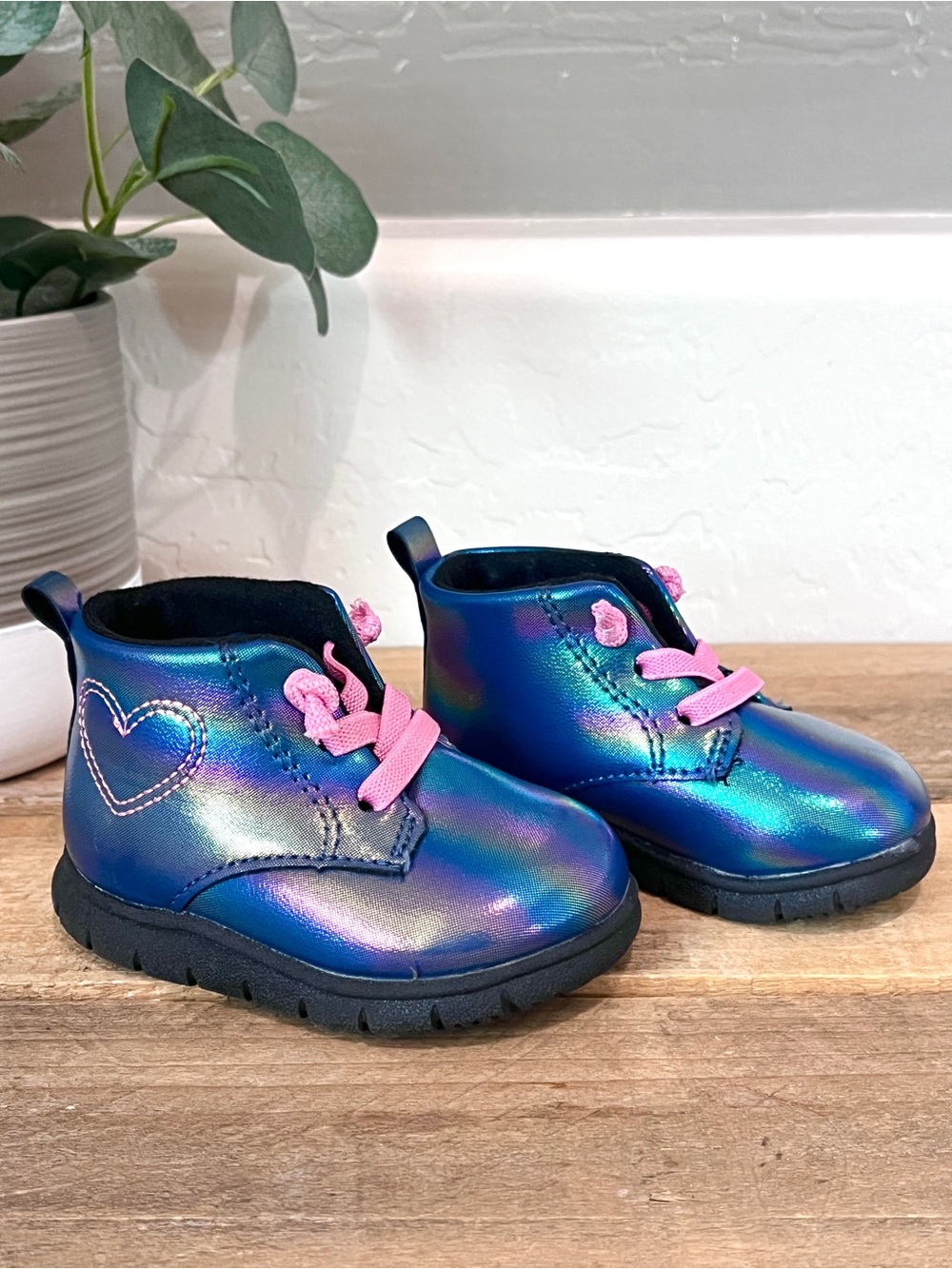 Carter's Just One You Kyrie Iridescent Holographic Heart Baby Boots Size 3